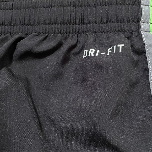 Women’s Nike Dri-Fit Running shorts - Size XL - NWOT - Picture 9 of 10